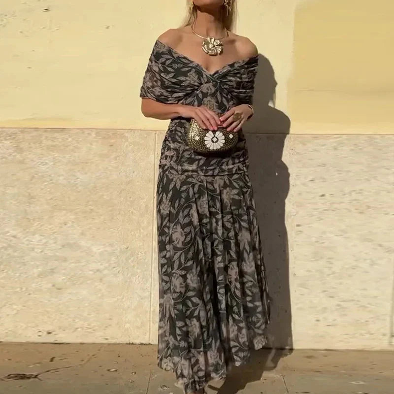 Elysea™ Luna - Elegant Dress With V-Neckline